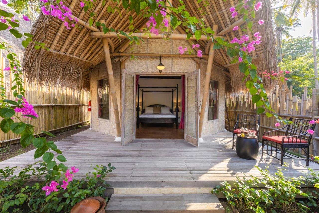 Amahelia Luxury Resort & Restaurant - 吉利阿萨汉 外观 照片