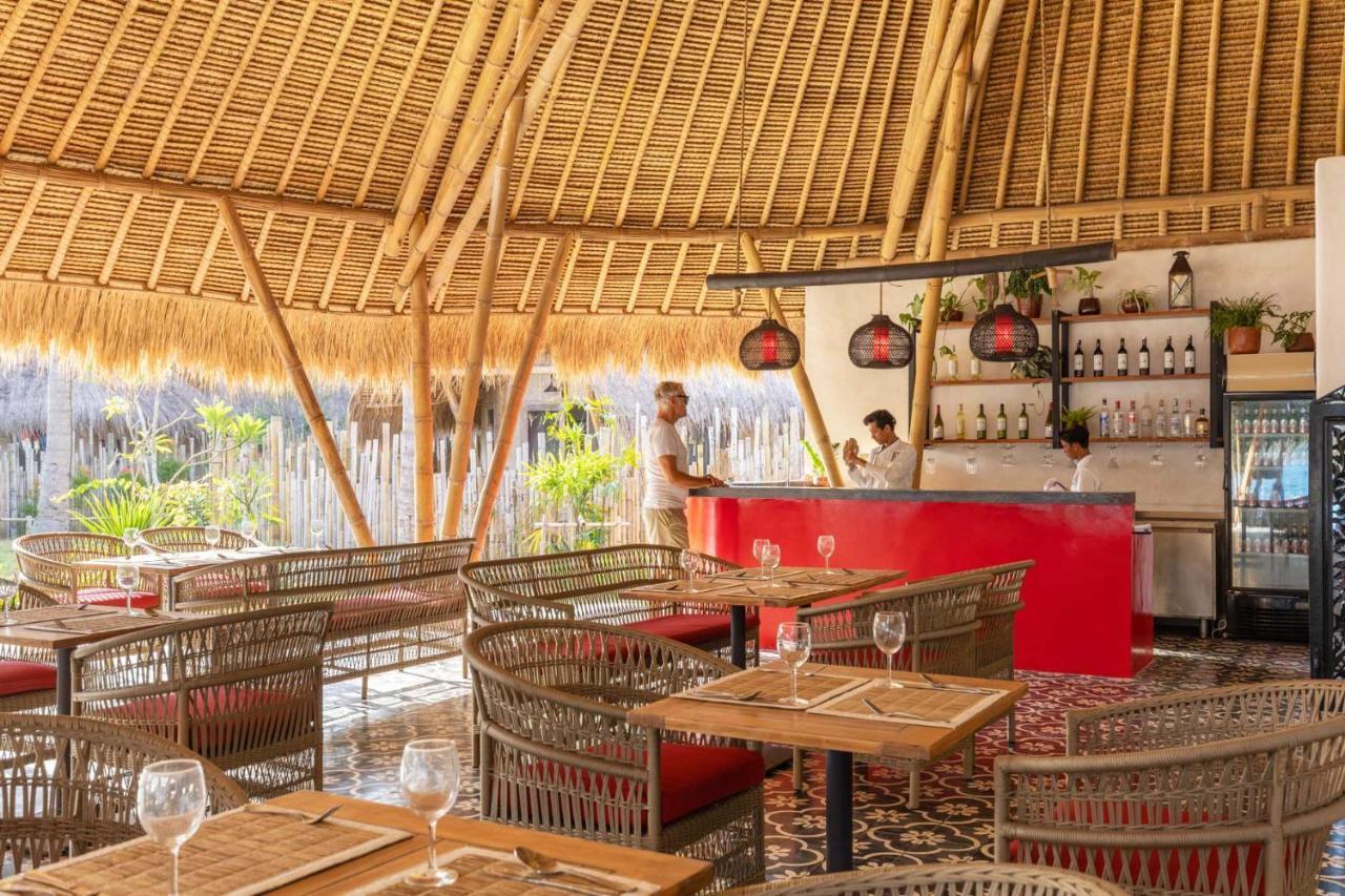 Amahelia Luxury Resort & Restaurant - 吉利阿萨汉 外观 照片