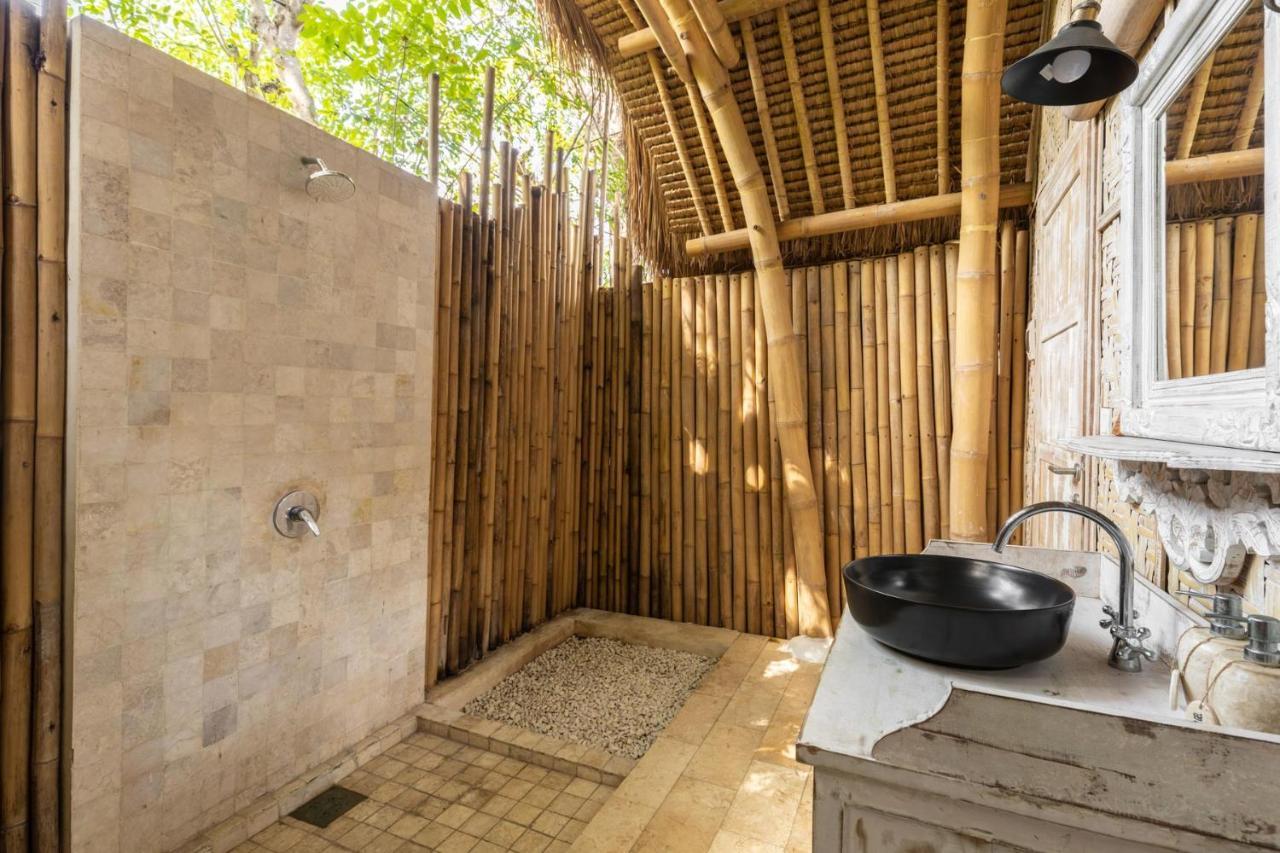 Amahelia Luxury Resort & Restaurant - 吉利阿萨汉 外观 照片