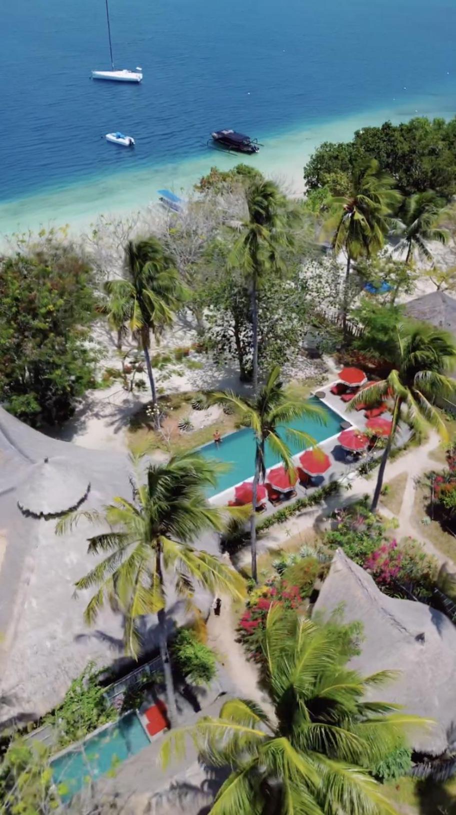 Amahelia Luxury Resort & Restaurant - 吉利阿萨汉 外观 照片